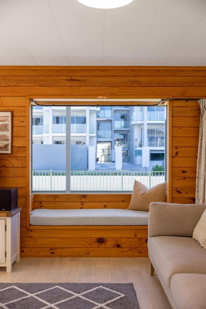 Villa The Iconic Kiwi Bach, Full Site Downtown Mount à Mount Maunganui Extérieur photo