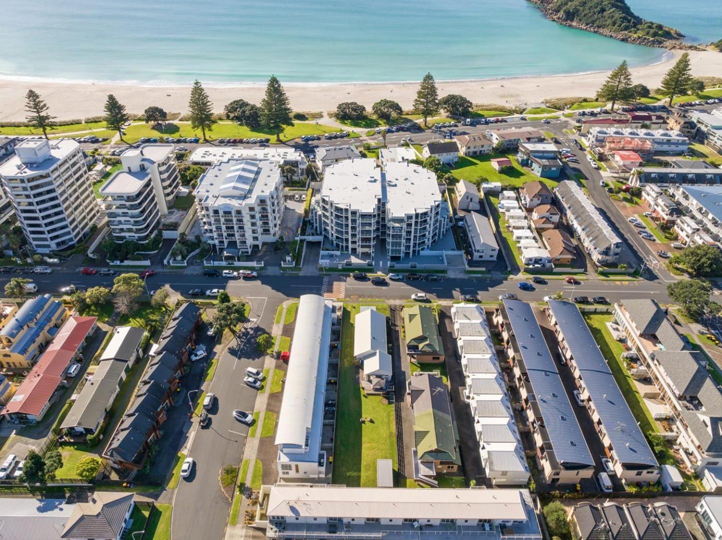 Villa The Iconic Kiwi Bach, Full Site Downtown Mount à Mount Maunganui Extérieur photo